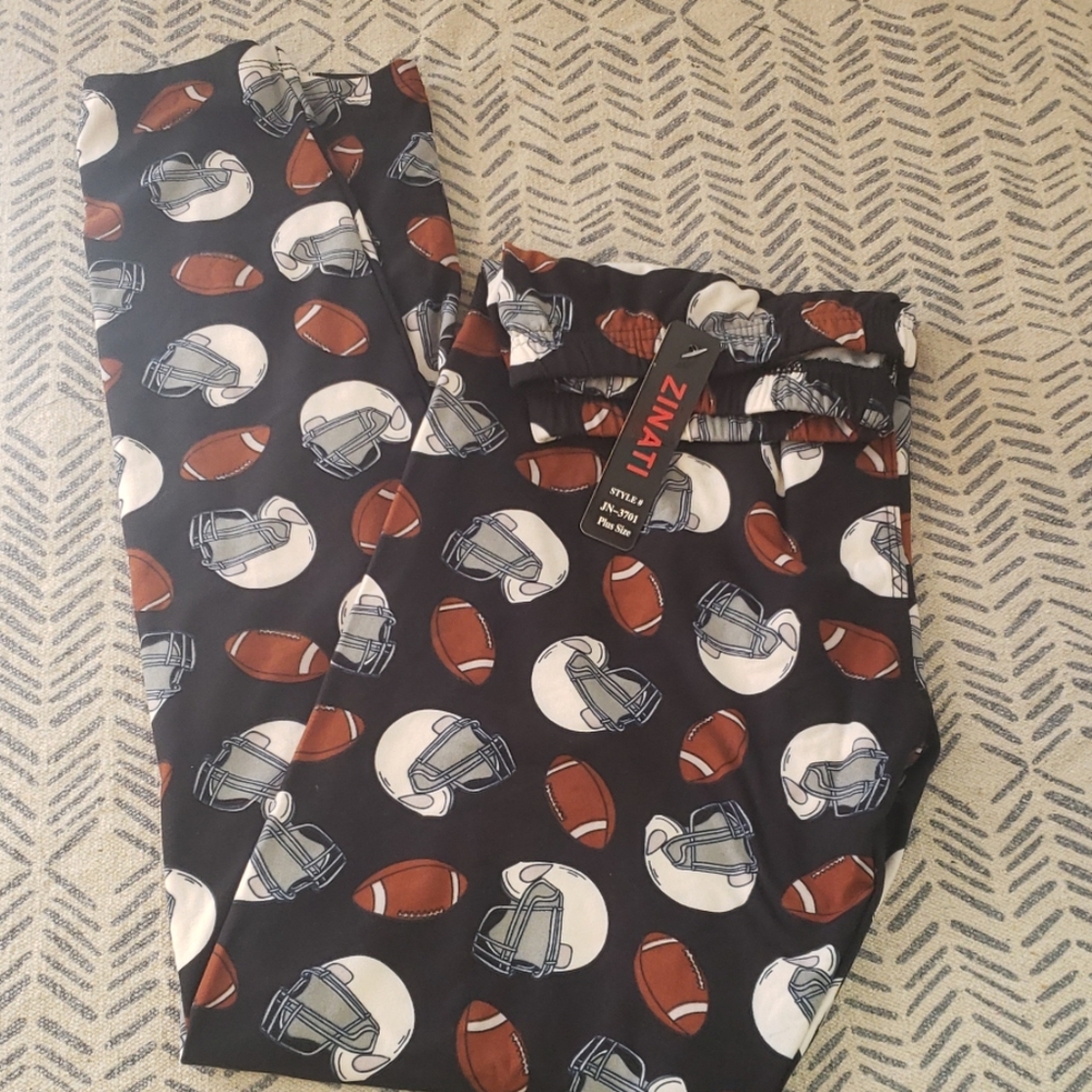 Zinati Buttery Soft Plus Size Football Leggings